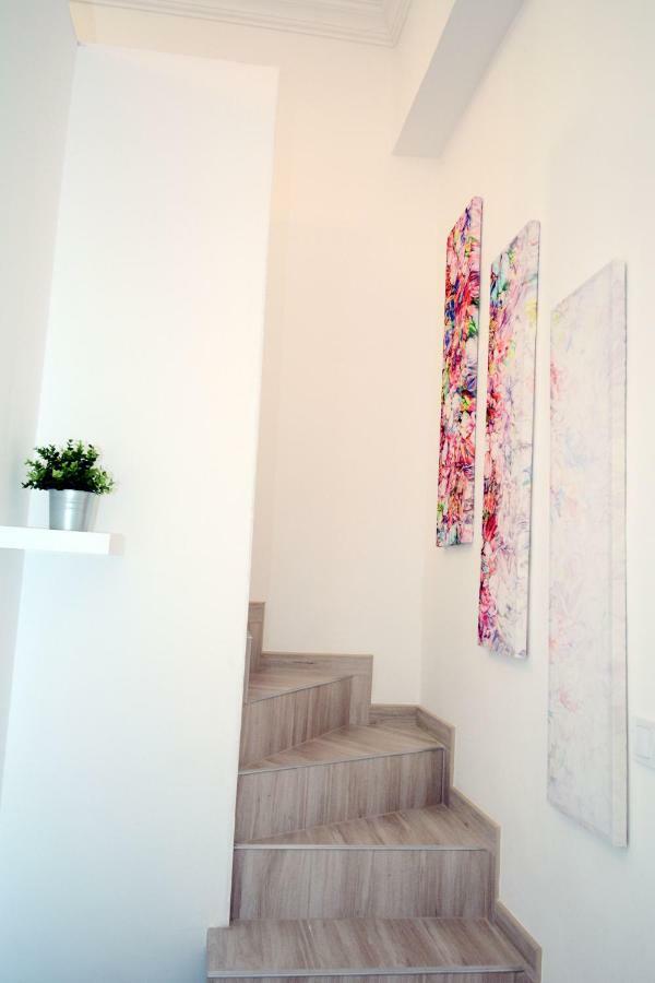 Lillybeth City Center Apartments Budapest Esterno foto